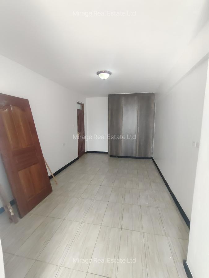 4 Bed Apartment with Borehole in Parklands - 9