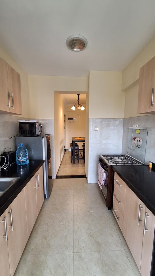 Serviced 2 Bed Apartment with En Suite in Kilimani - 4