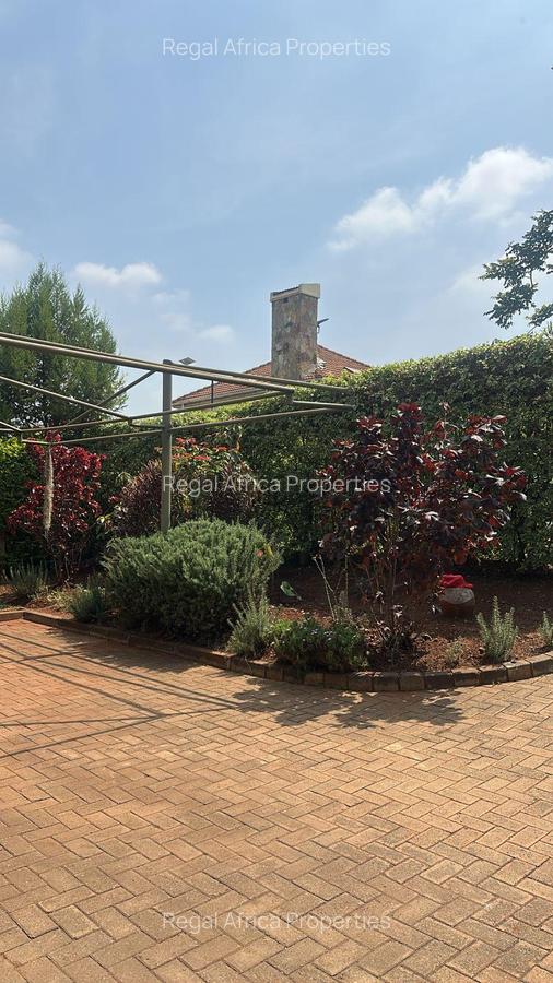 4 Bed Townhouse with En Suite in Kiambu Road - 3