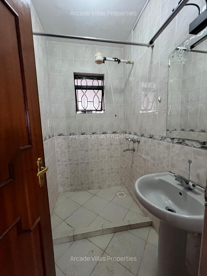 3 Bed Apartment with Swimming Pool in Kileleshwa - 6