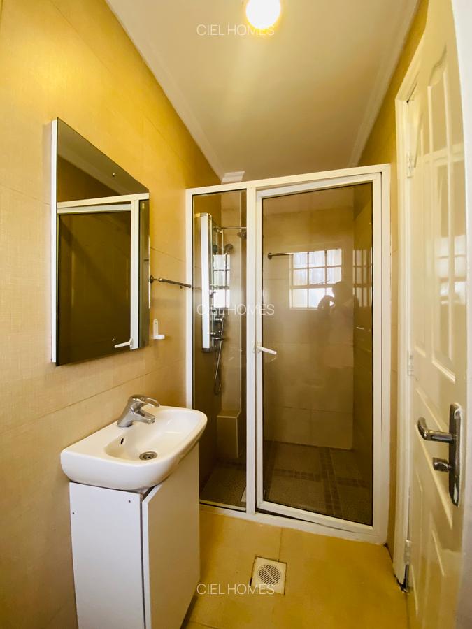 5 Bed Townhouse with En Suite in Kileleshwa - 13