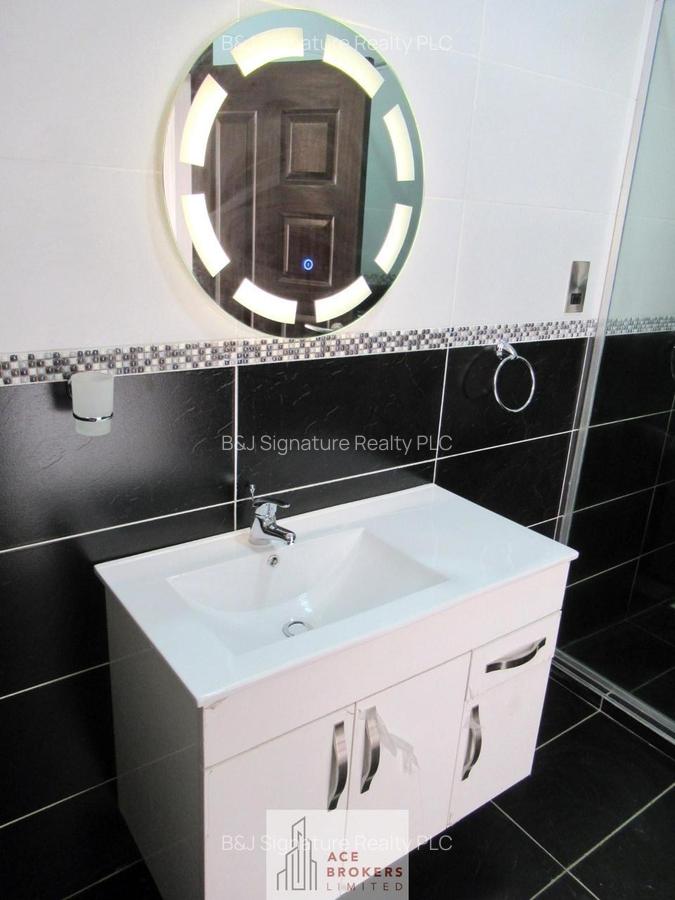 2 Bed Apartment with En Suite in Brookside - 9