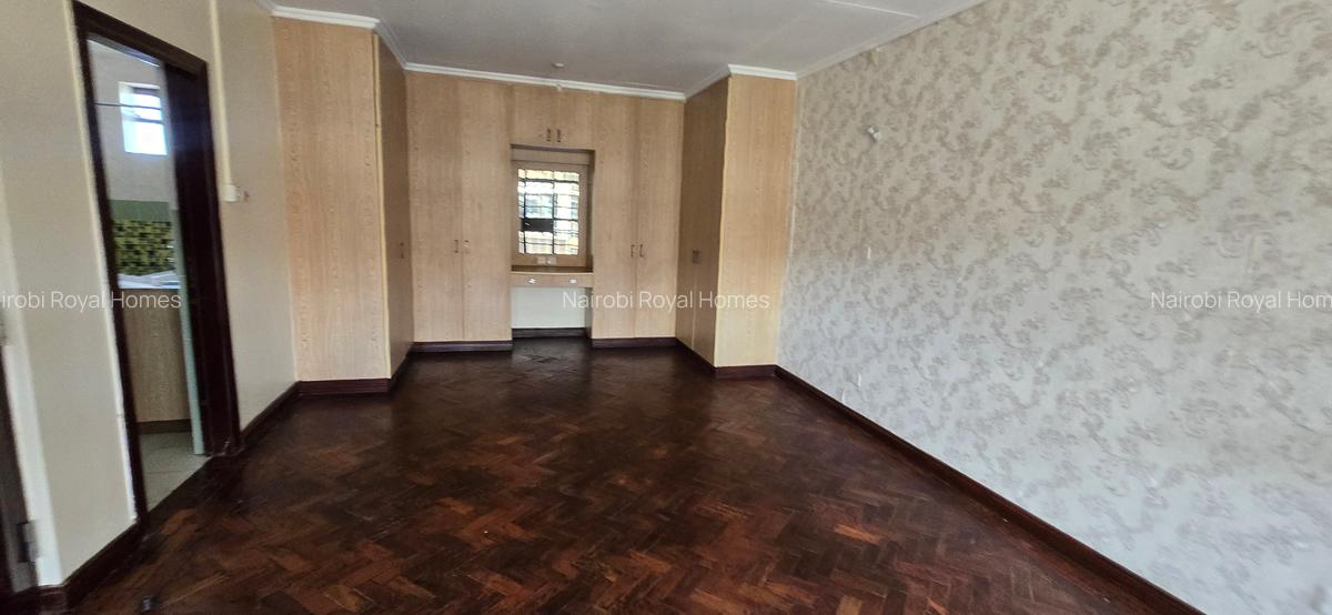 5 Bed Townhouse with En Suite at Lavington Green - 11
