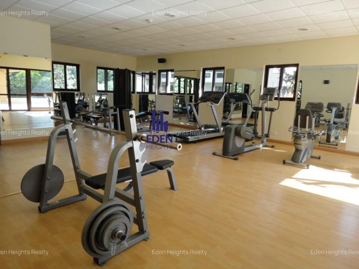 3 Bed Apartment with En Suite in Riverside - 13