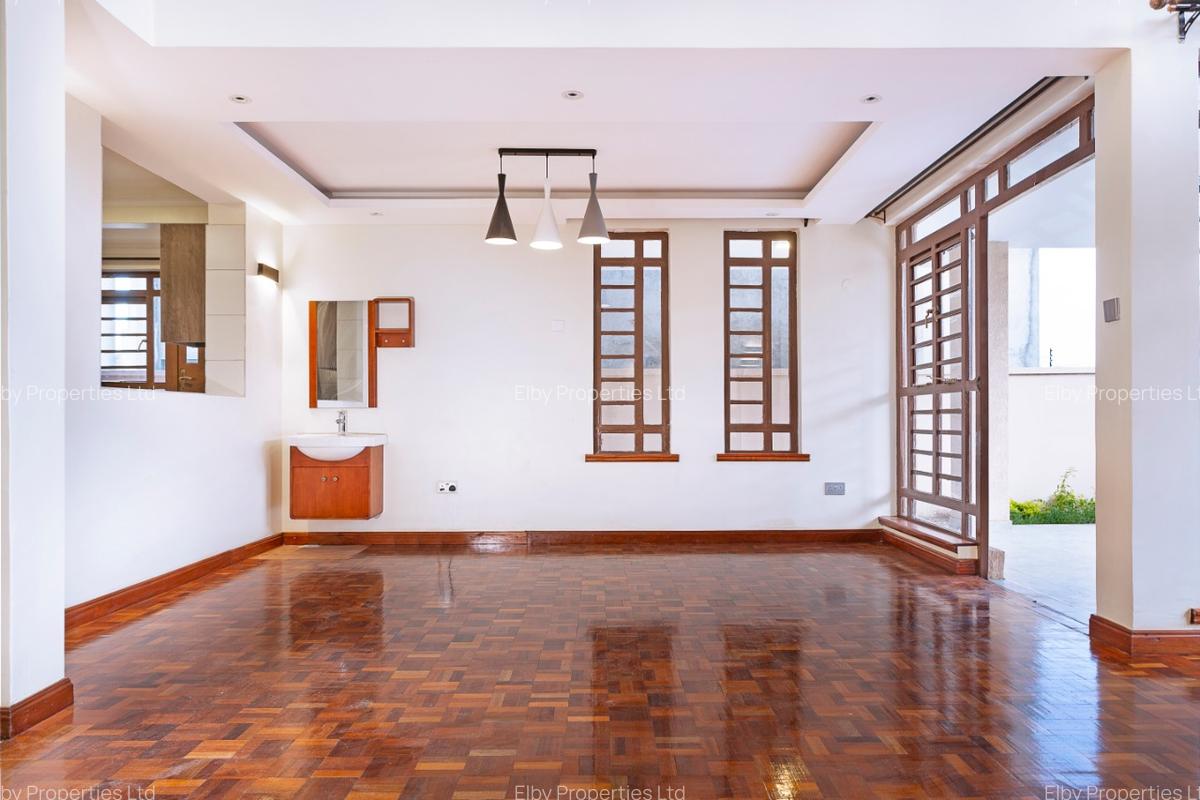 4 Bed House with En Suite in Ngong Road - 5