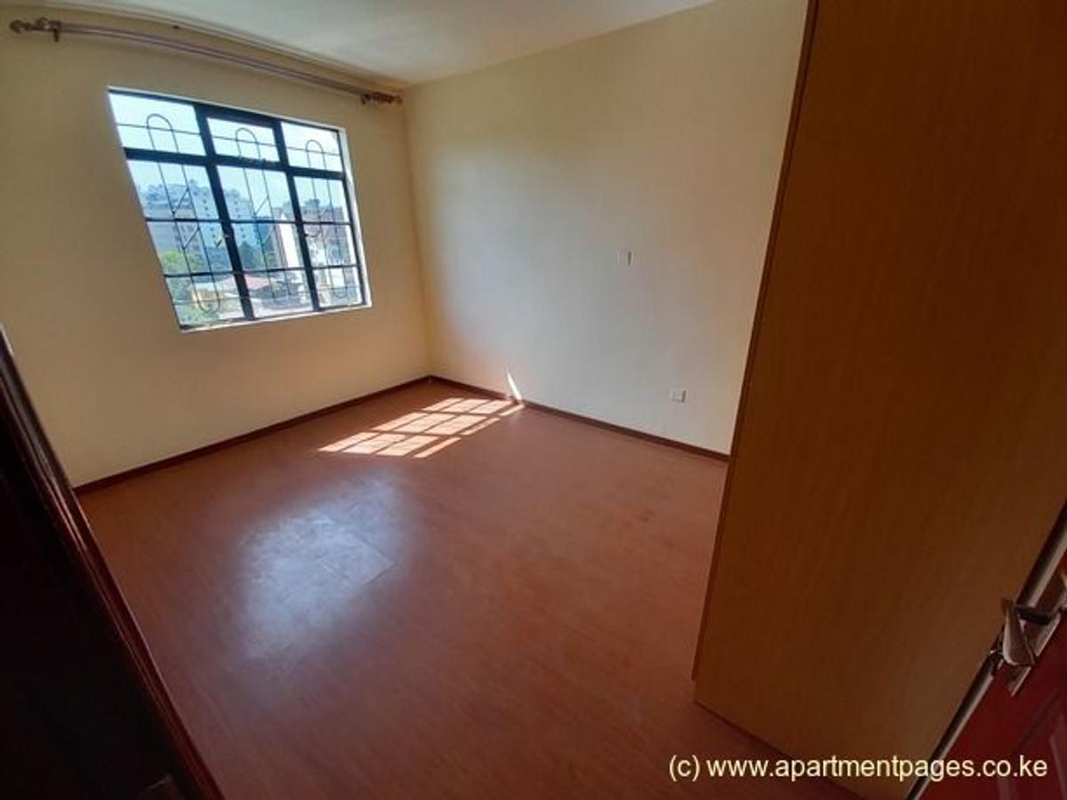 Serviced 3 Bed Apartment with En Suite at Kindaruma Road - 17