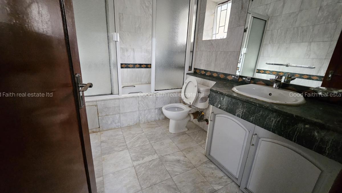 5 Bed House with En Suite in Gigiri - 8