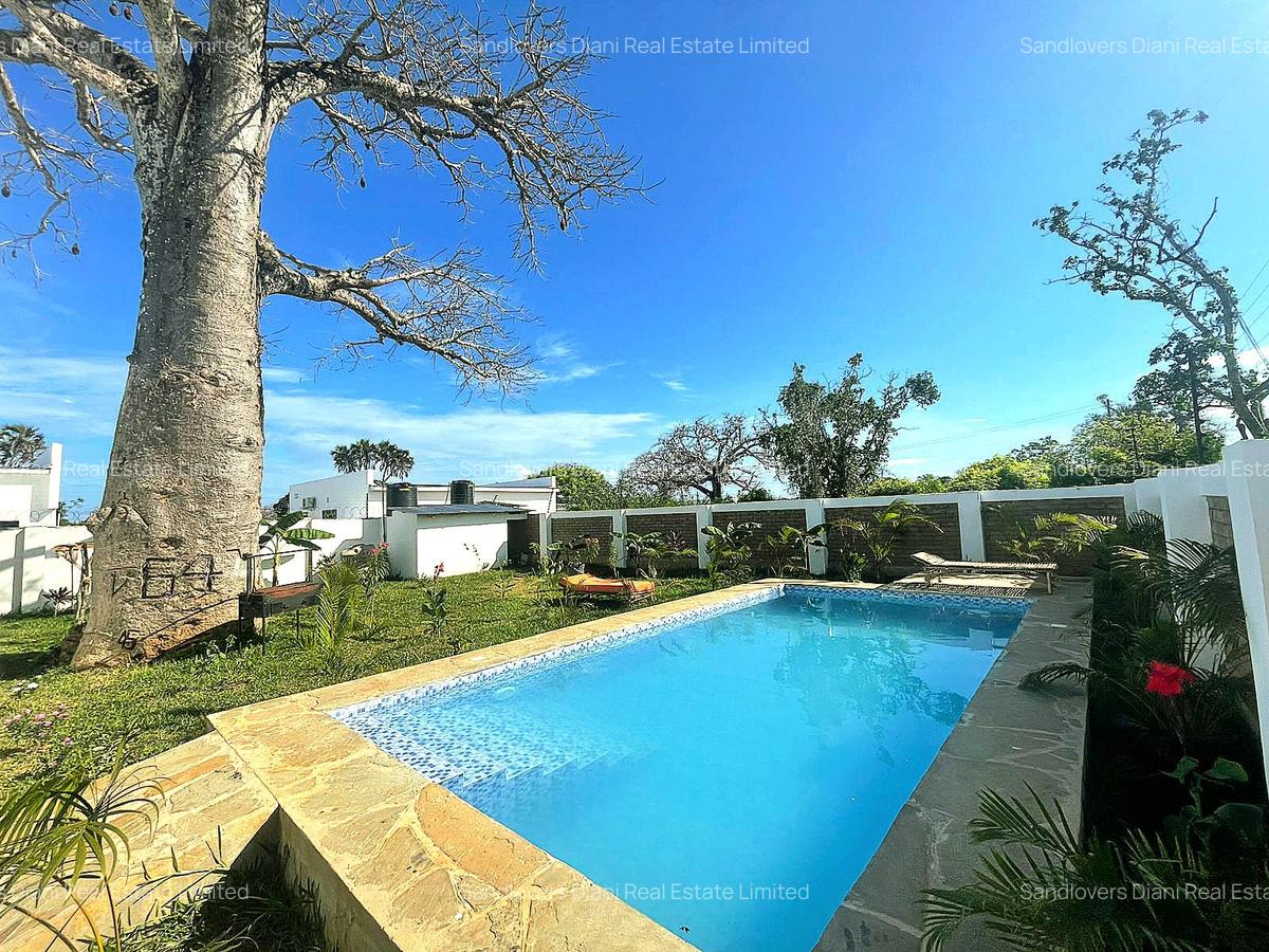 4 Bed Villa with En Suite in Diani - 10