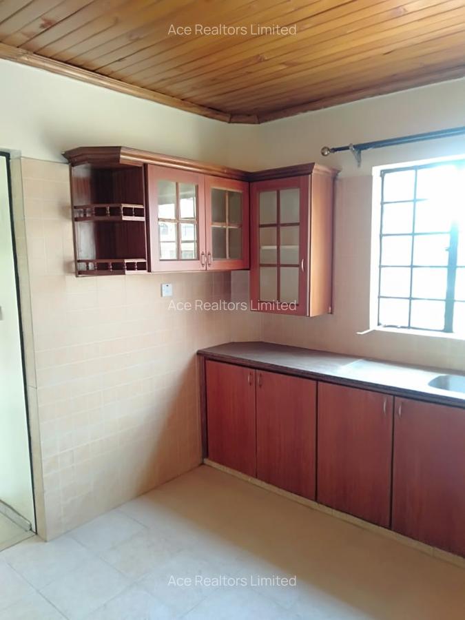4 Bed Apartment with En Suite at Lavington - 5