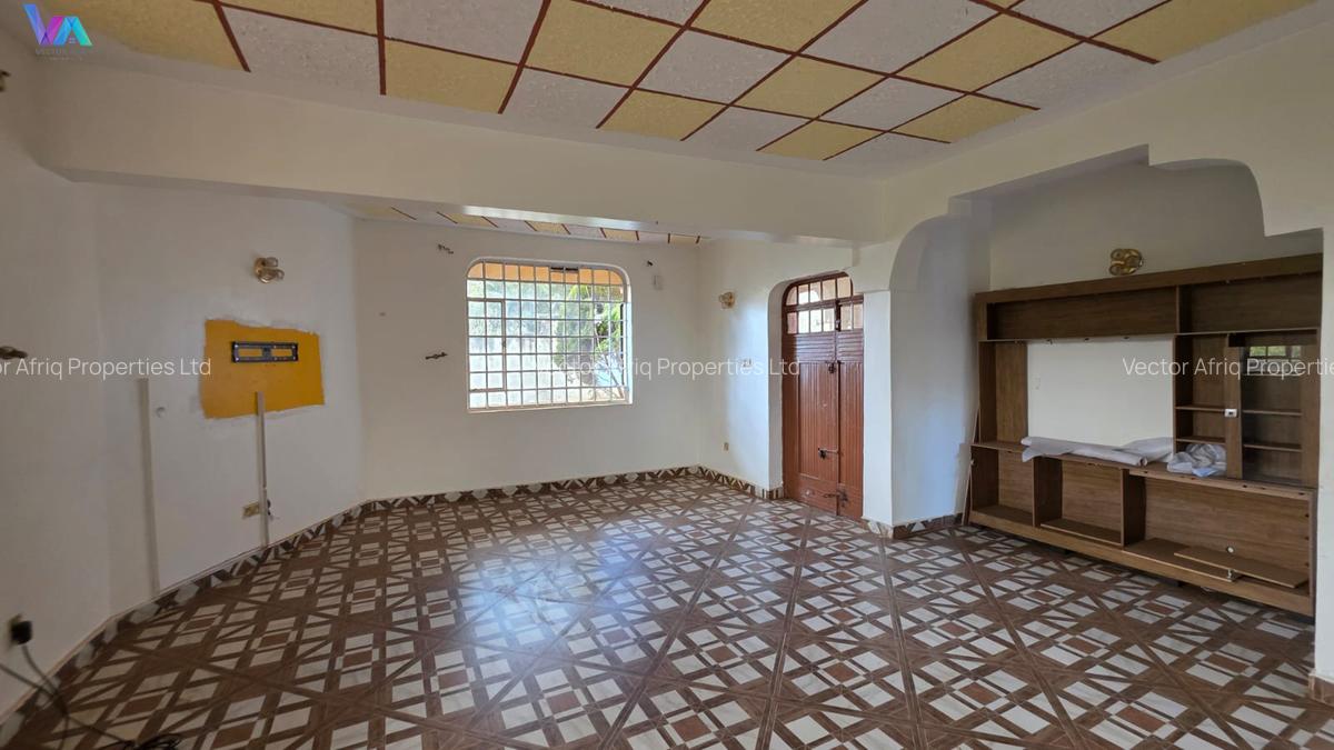 7 Bed Townhouse with En Suite in Ruiru - 11