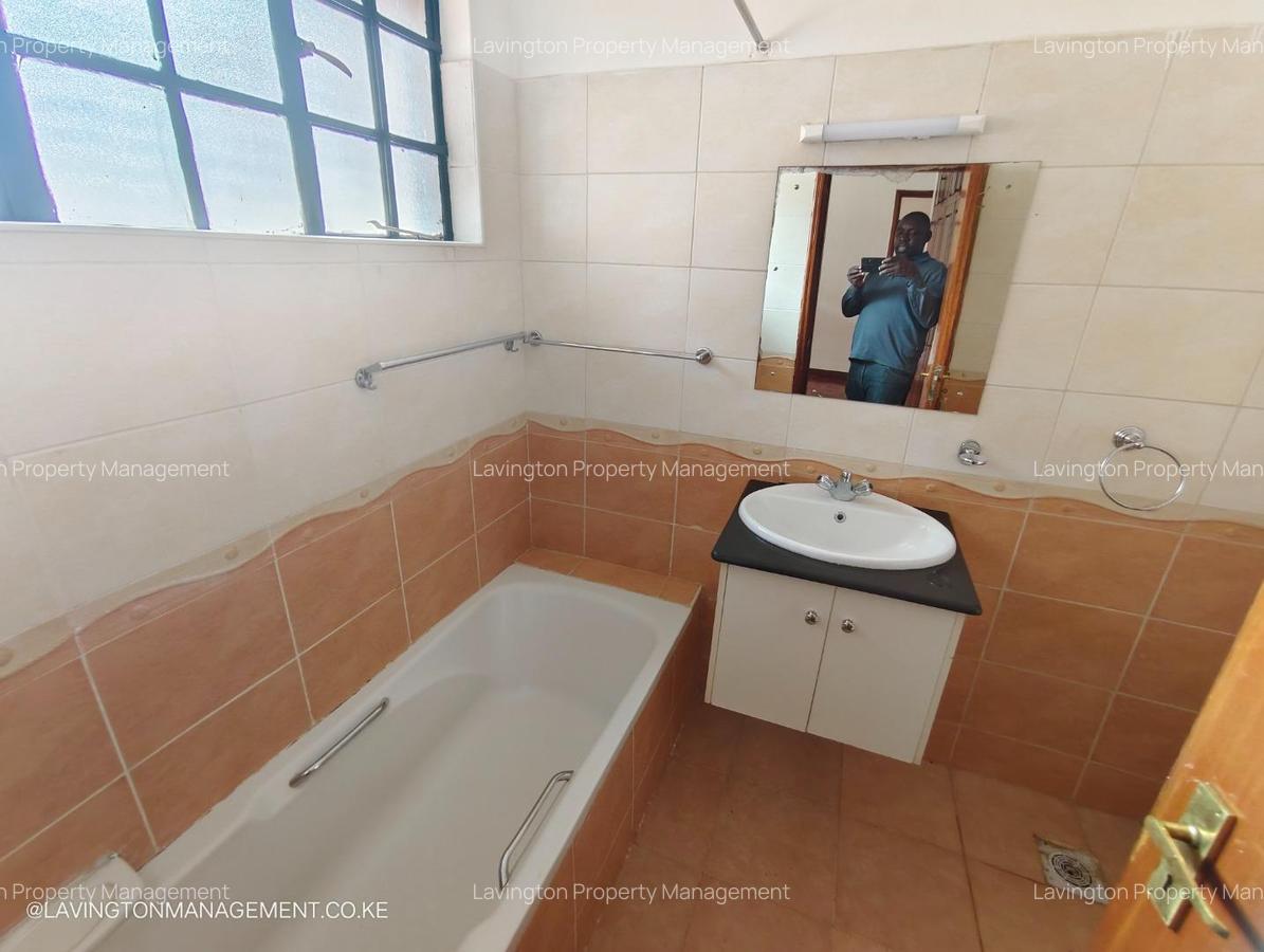 5 Bed Townhouse with En Suite at Kaputei Gardens - 19