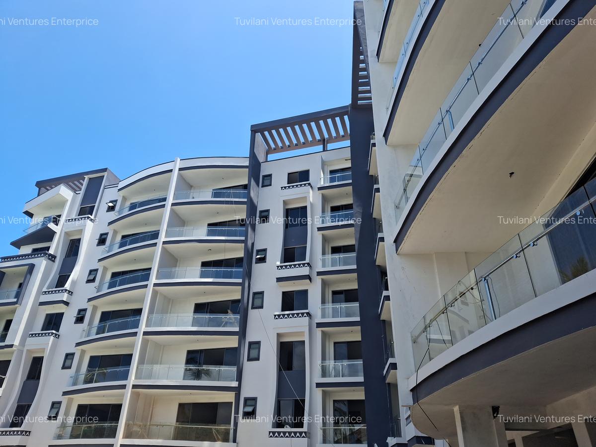 Serviced 3 Bed Apartment with En Suite at Nyali Mombasa - 11