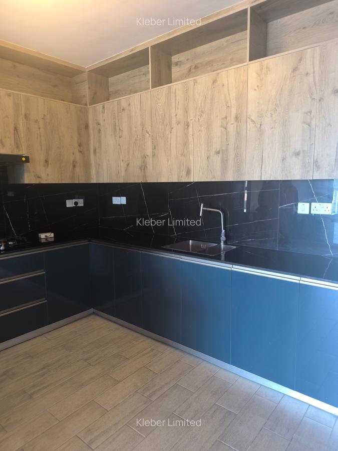 2 Bed Apartment with En Suite in Lavington - 1