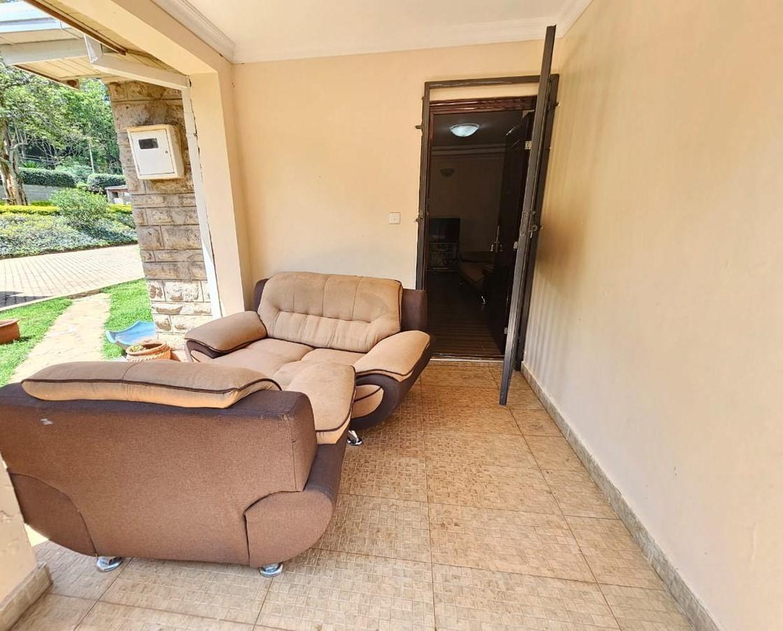 3 Bed House with En Suite at Rosslyn - 5