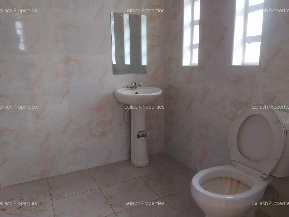 4 Bed House with En Suite in Karen - 18