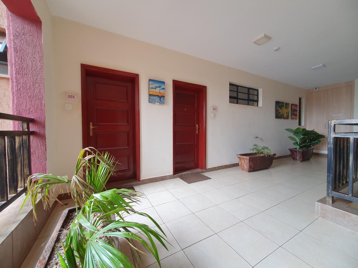 1 Bed Apartment with En Suite in Westlands Area - 14