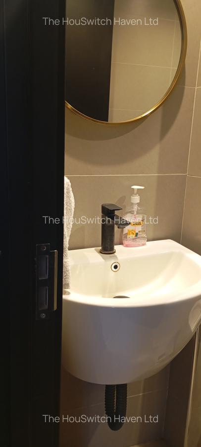 Serviced 2 Bed Apartment with En Suite at Lantana Road - 7