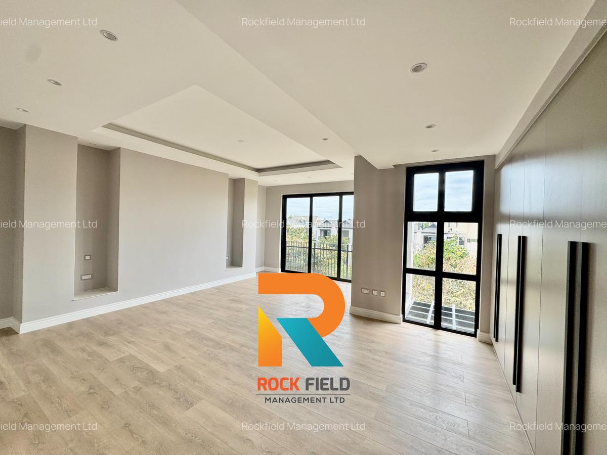 4 Bed Townhouse with En Suite in Runda - 12