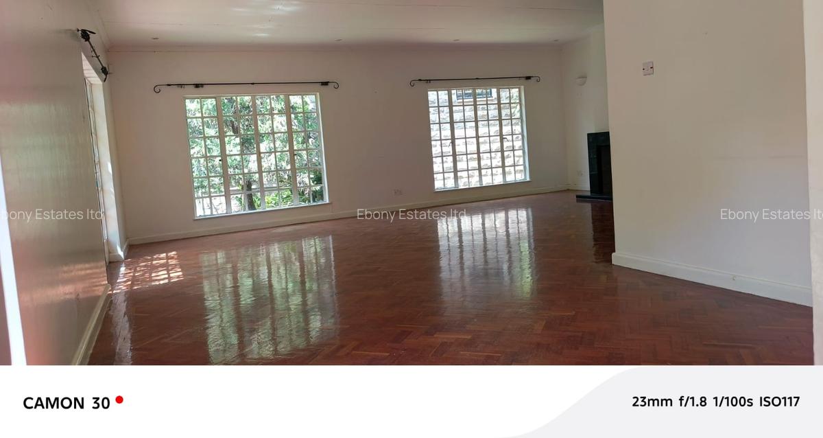 Commercial Property with Service Charge Included in Lavington - 4
