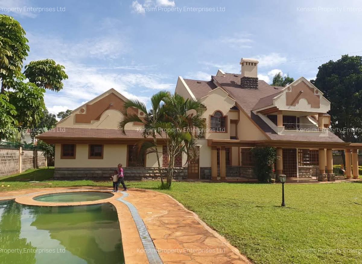 5 Bed House with En Suite in Runda - 11