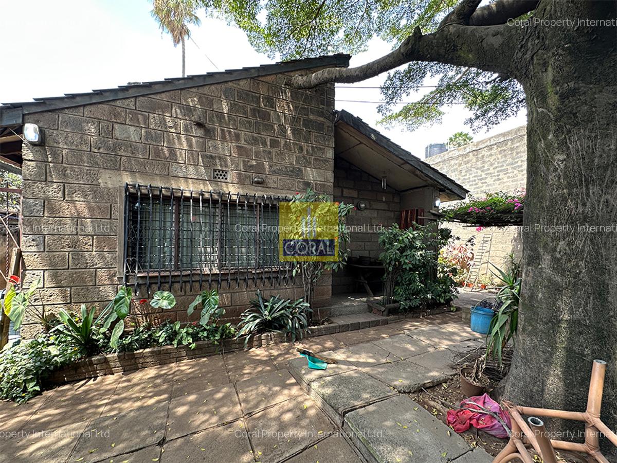 4 Bed House in Nairobi West - 7