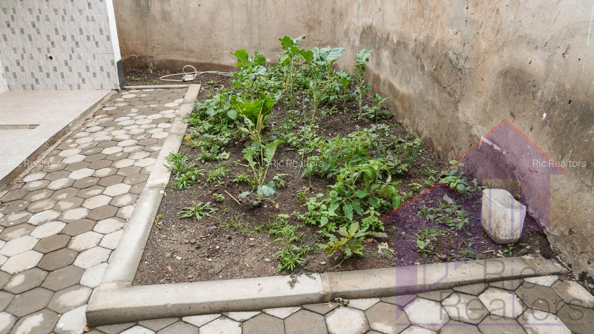 4 Bed Townhouse with En Suite at Merisho Road - 20