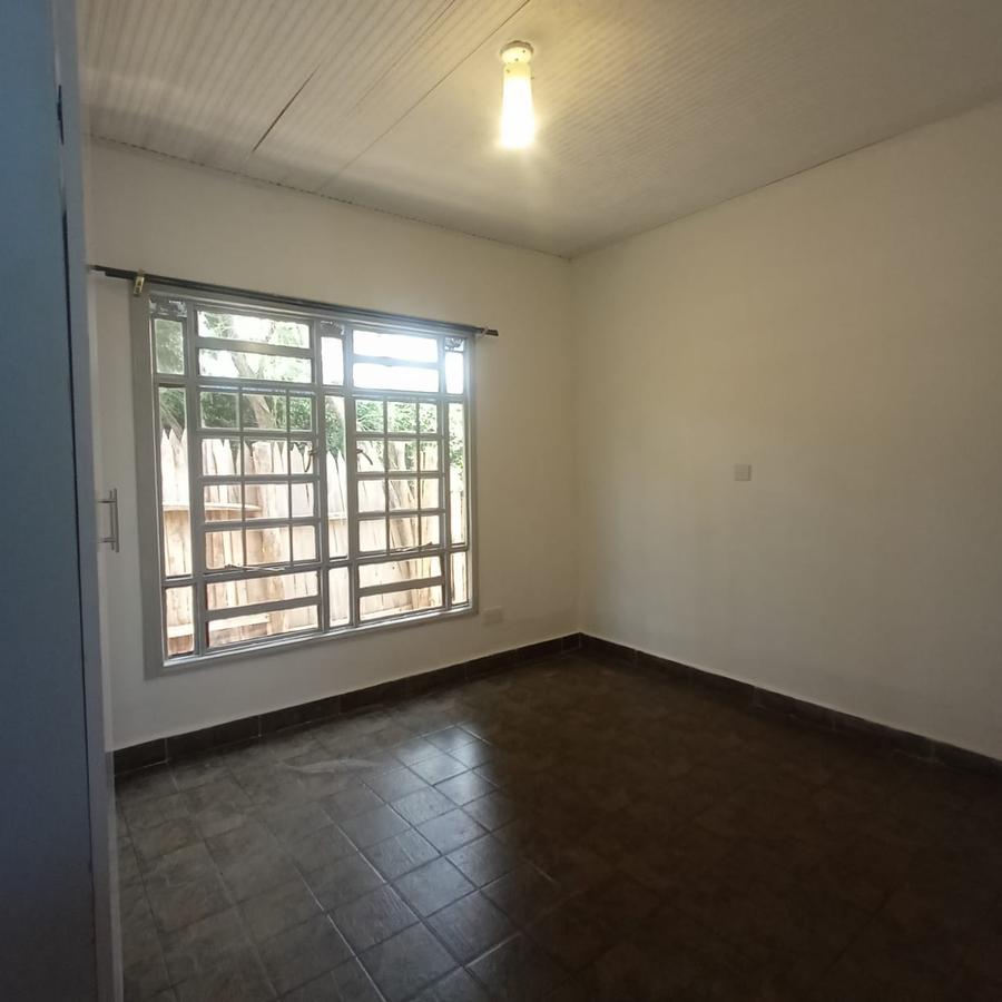 2 Bed House with En Suite at Mutero Road - 13