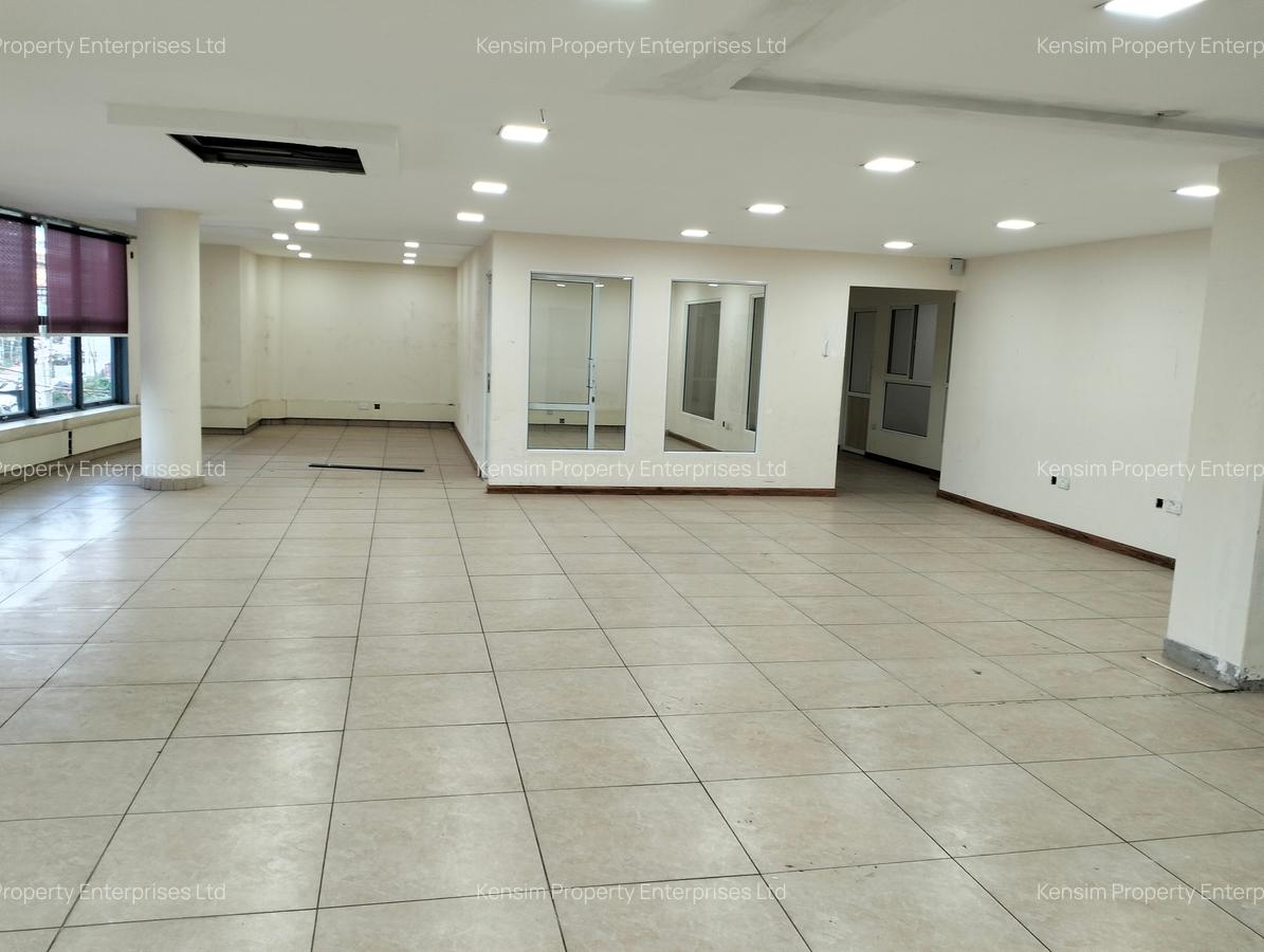 3,600 ft² Commercial Property with Service Charge Included in Westlands Area - 2