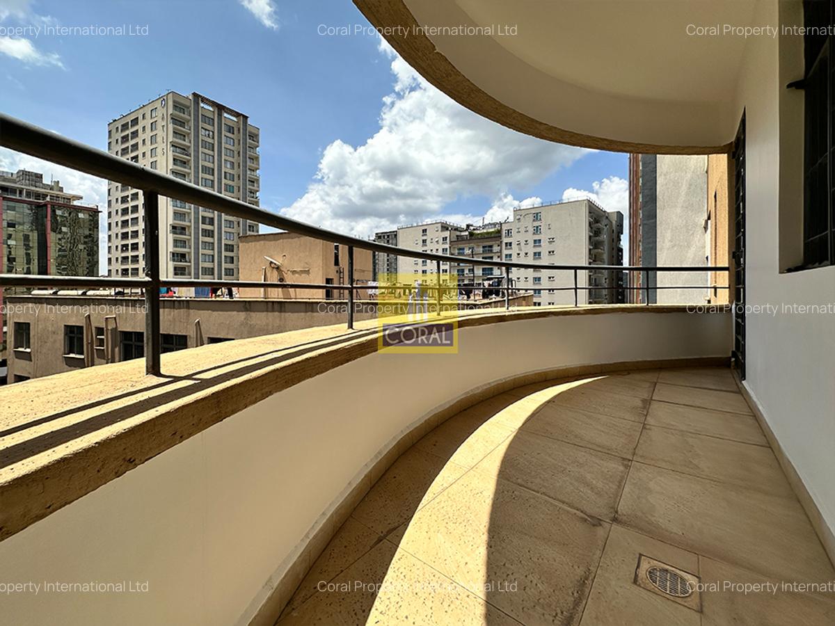 4 Bed Apartment in Parklands - 17