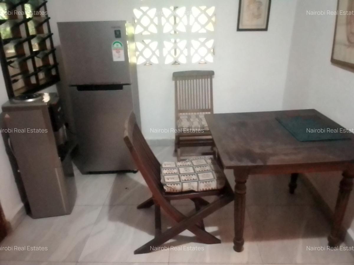 Serviced 1 Bed Apartment with En Suite in Diani - 8