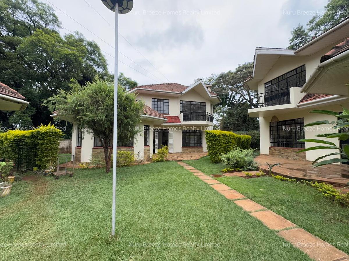 4 Bed Townhouse with En Suite in Spring Valley - 1