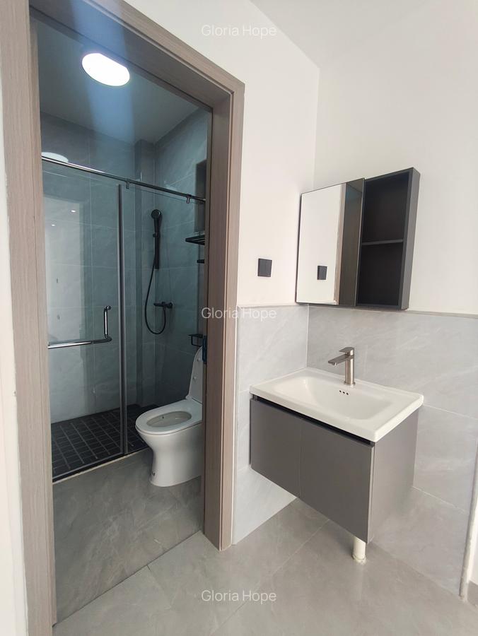 1 Bed Apartment with Swimming Pool in Kilimani - 5