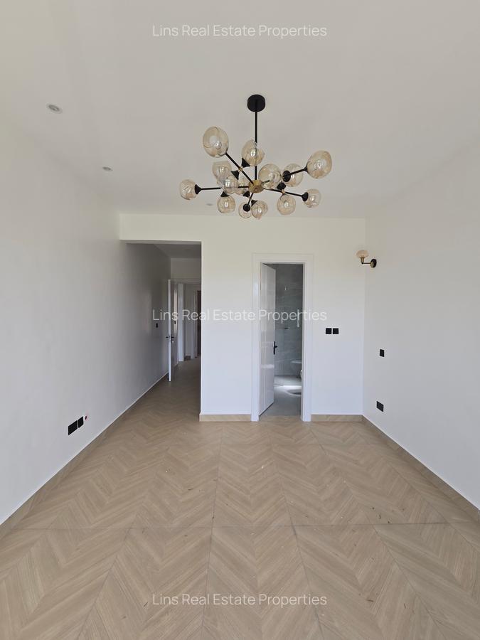 1 Bed Apartment with En Suite in Runda - 8