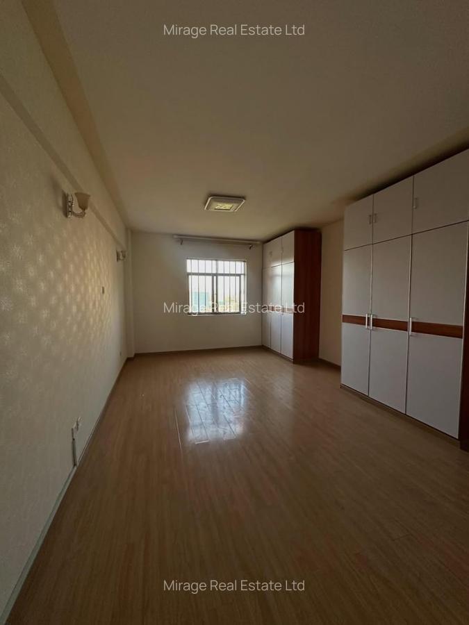 2 Bed Apartment with Swimming Pool in Kilimani - 9