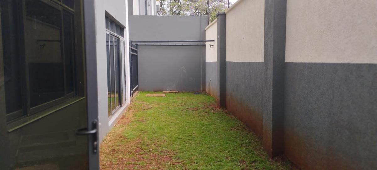 5 Bed Townhouse with En Suite in Lavington - 13