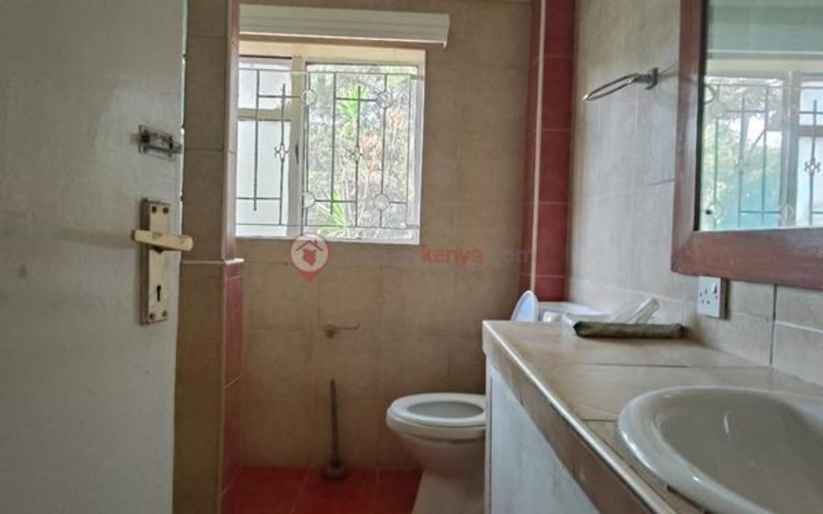 5 Bed House with En Suite at Karen - 15