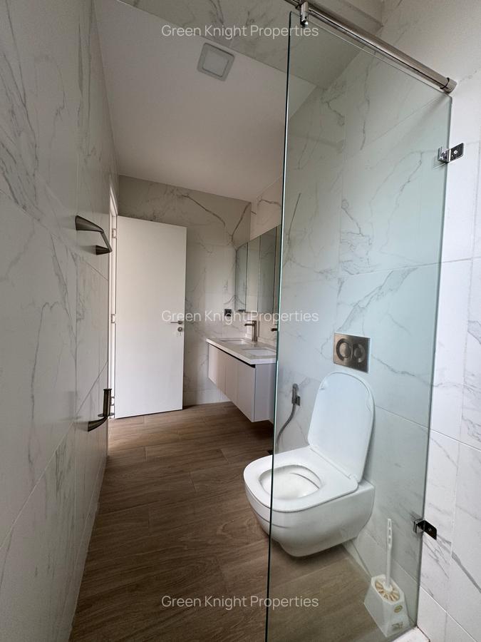 Serviced 3 Bed Apartment with En Suite in Riverside - 10