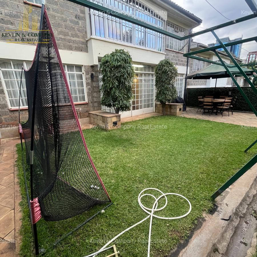 4 Bed Villa with En Suite at Riverside Drive - 3