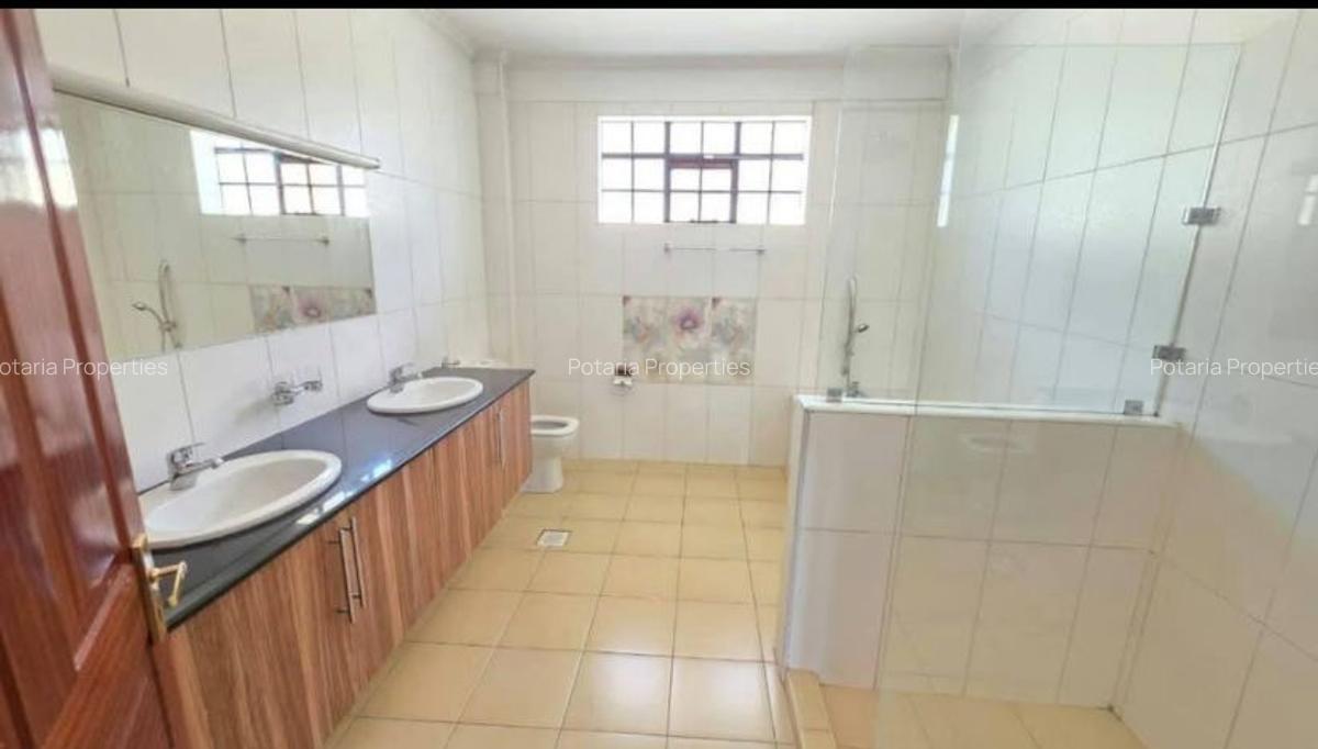 5 Bed House with En Suite in Kitisuru - 9