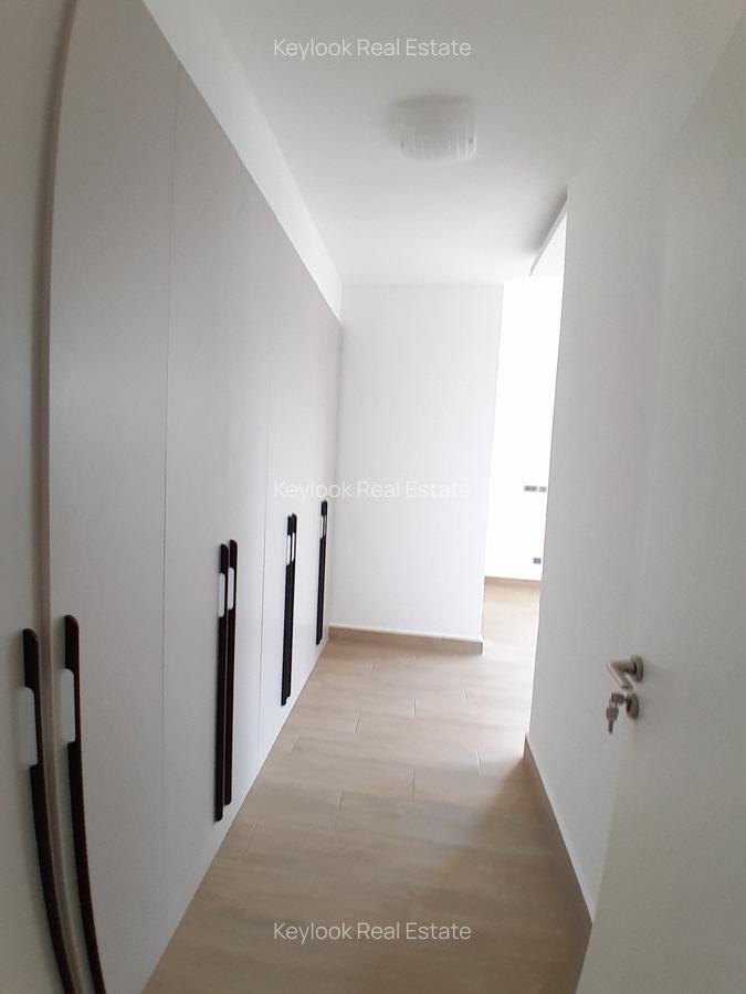 3 Bed Apartment with En Suite at Riverside - 15