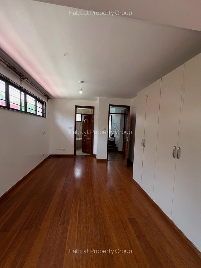 5 Bed Townhouse with En Suite at Convent Road - 8