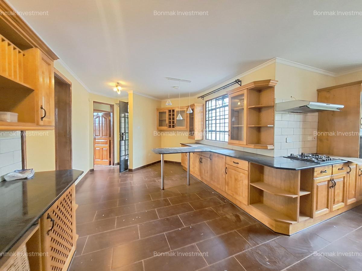 4 Bed Townhouse with En Suite at Runda Evergreen. - 4