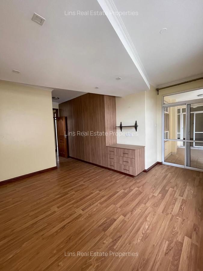 Serviced 4 Bed Apartment with En Suite in Parklands - 2