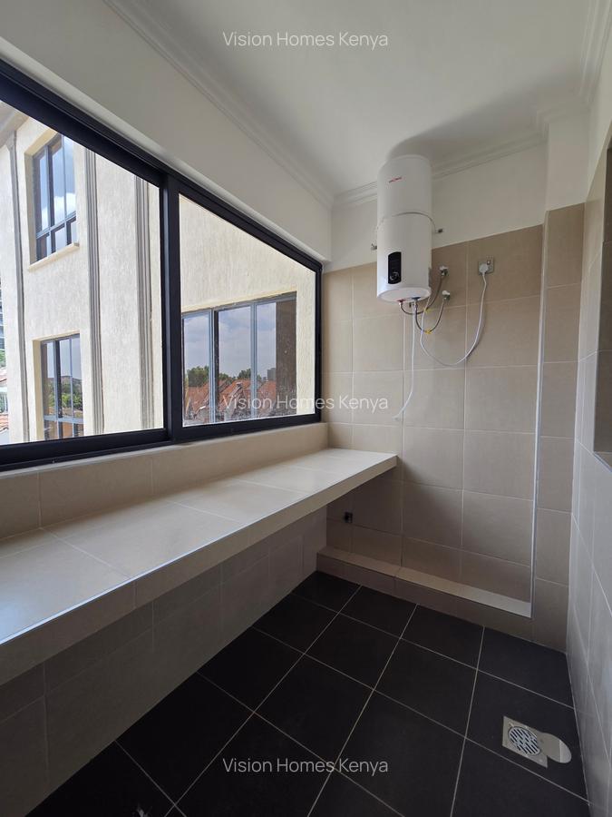 2 Bed Apartment with En Suite in Brookside - 13