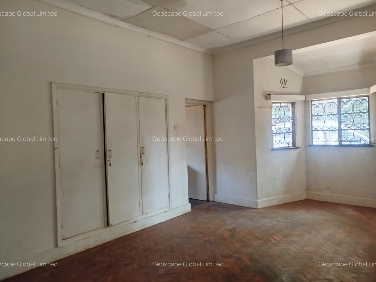 3 Bed House with En Suite in Spring Valley - 8