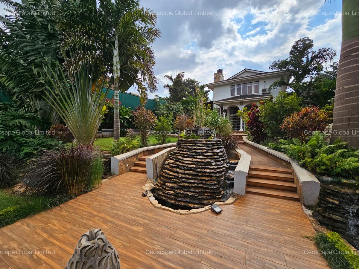 5 Bed House with En Suite in Runda - 7