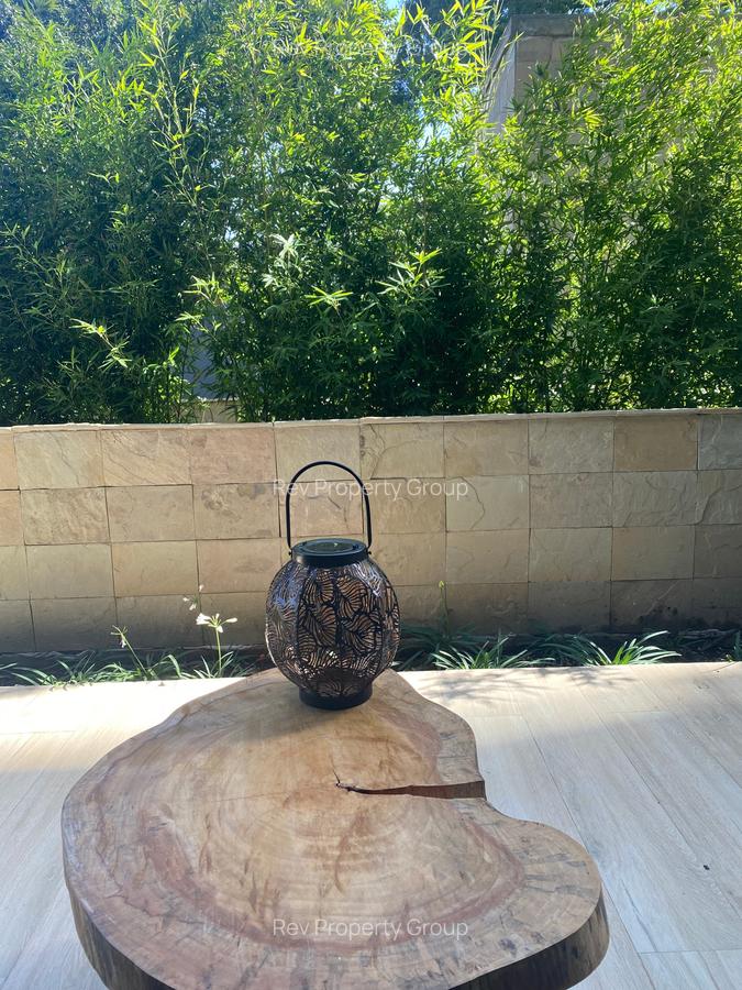 Furnished 2 Bed Apartment with En Suite in Riverside - 6