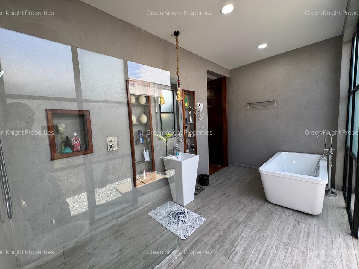 3 Bed House with En Suite in Karen - 4