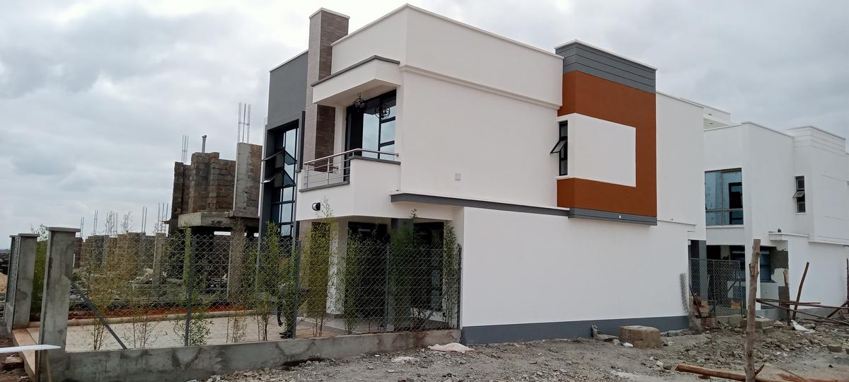 4 Bed House with En Suite at Eastern Bypass - 12