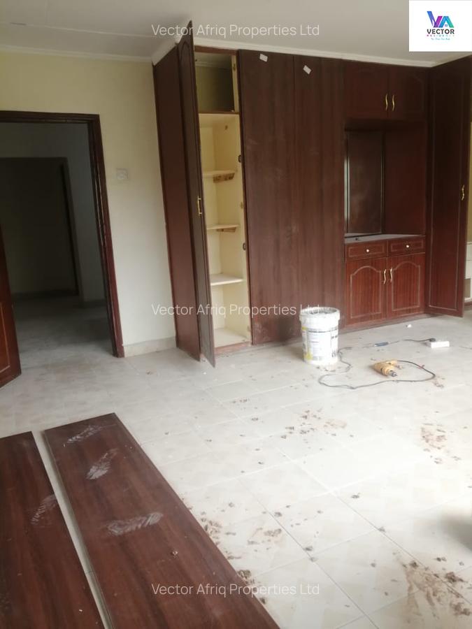 5 Bed Townhouse with En Suite in Syokimau - 7